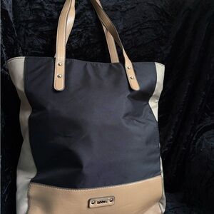 Roots tote bag & matching wristlet